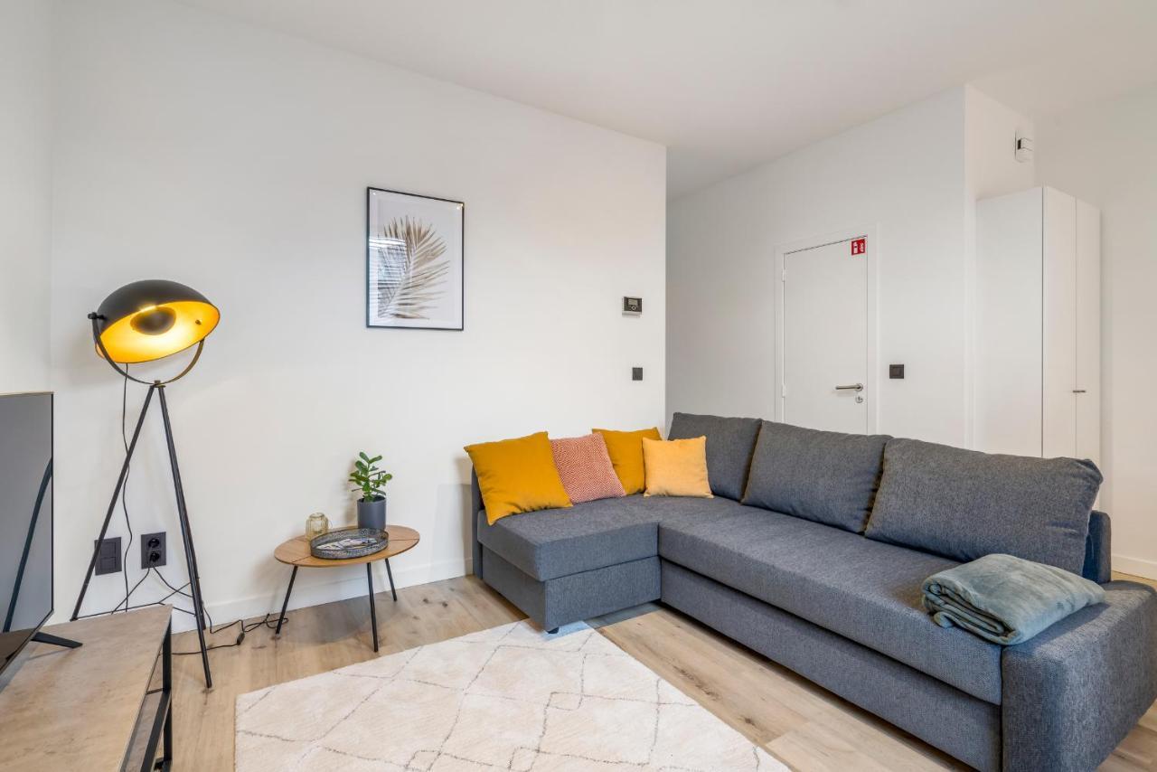Cosy, Furnished & Renovated Flat With Outside Lounge Daire Gent Dış mekan fotoğraf