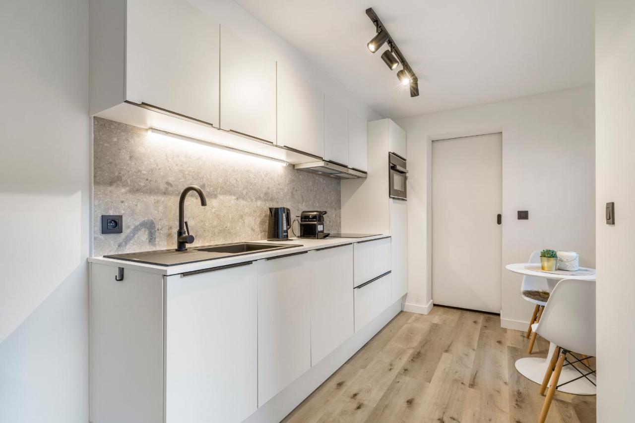 Cosy, Furnished & Renovated Flat With Outside Lounge Daire Gent Dış mekan fotoğraf